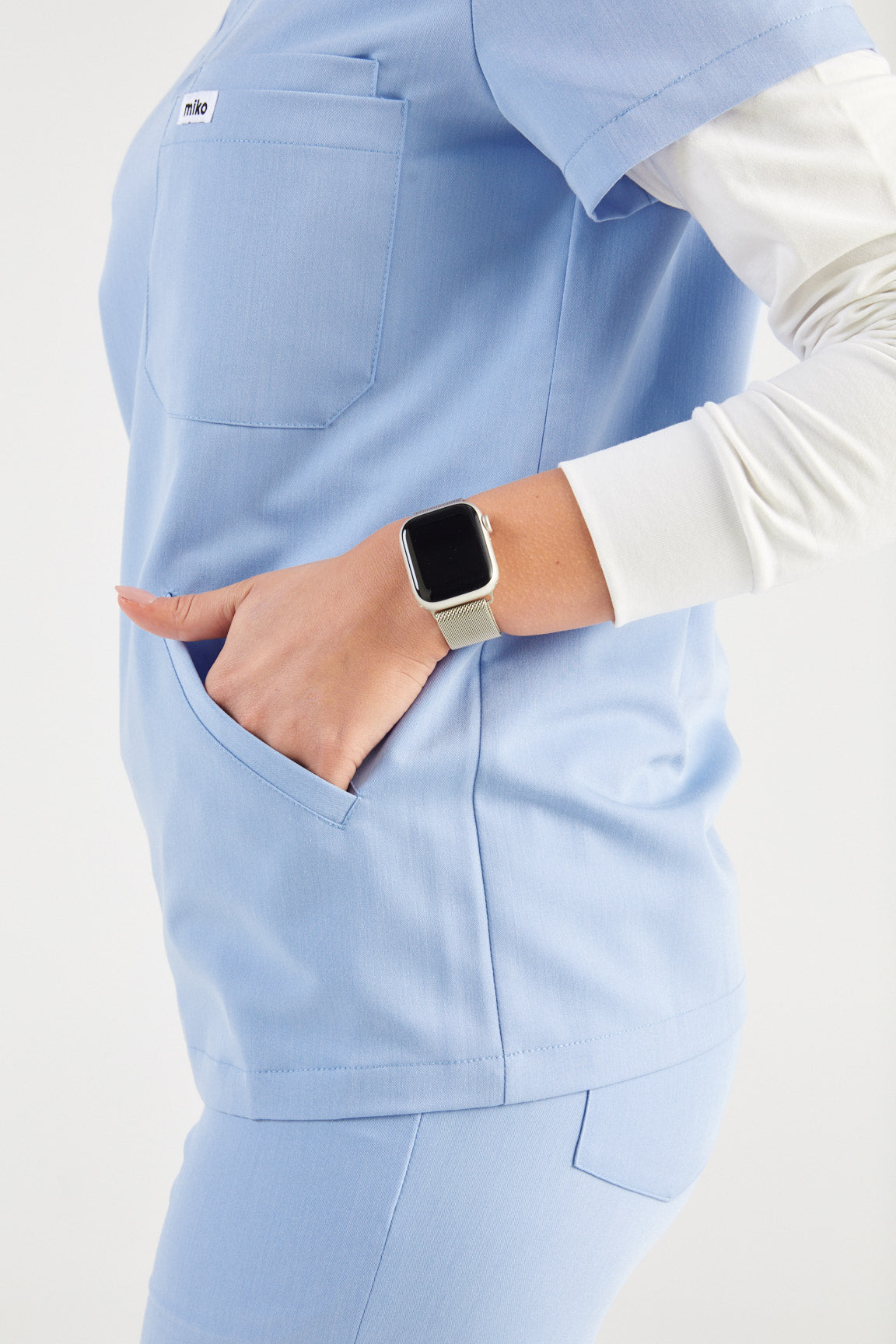 Everly V-Neck Four Pocket Scrub Top - Sky Blue