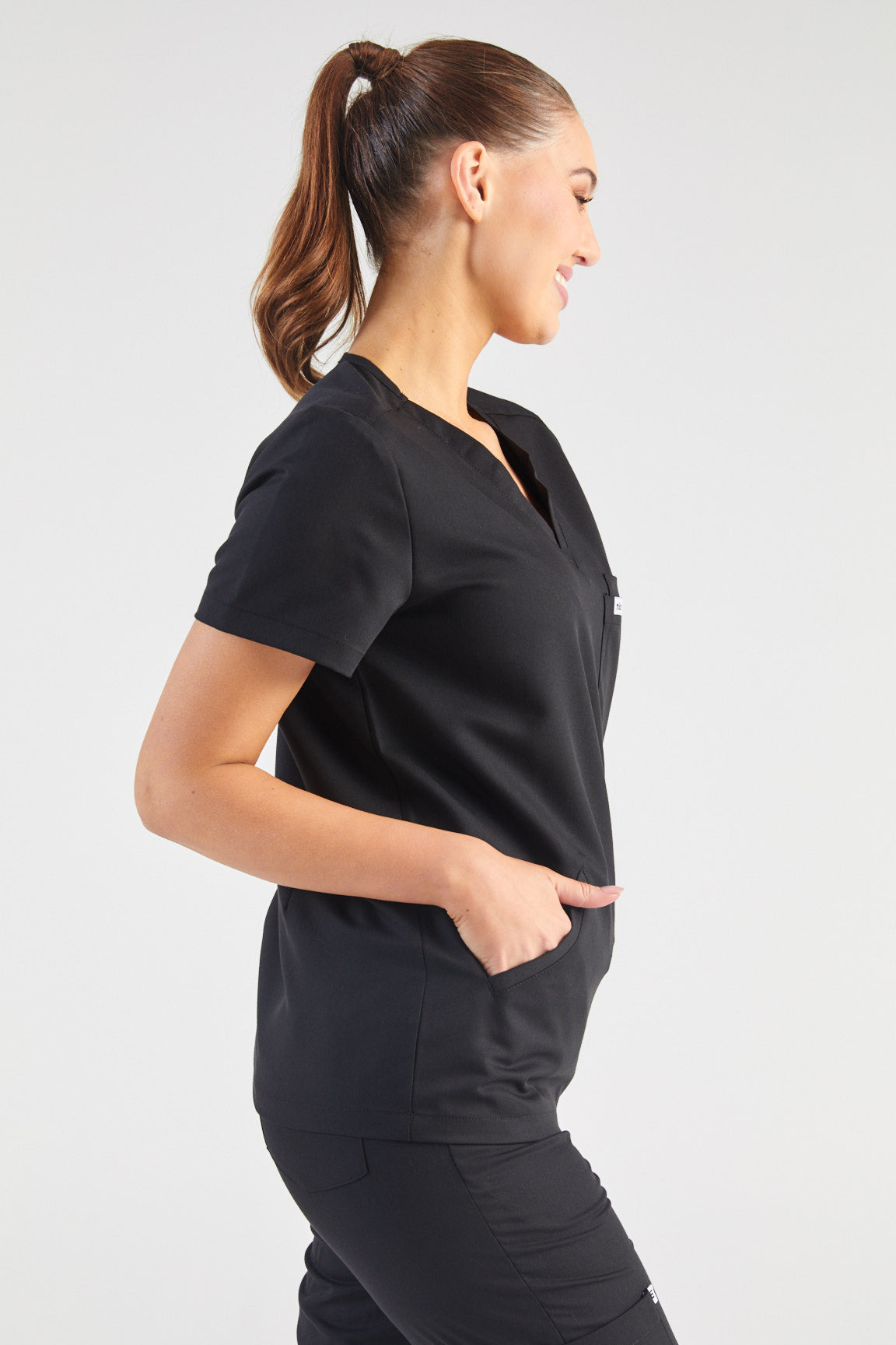 Everly V-Neck Four Pocket Scrub Top - Black
