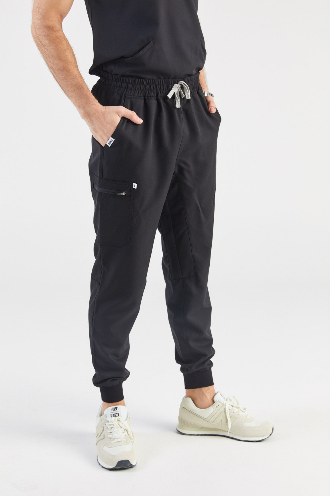 Bassel Multi-Pocket Jogger Scrub Pants - Black