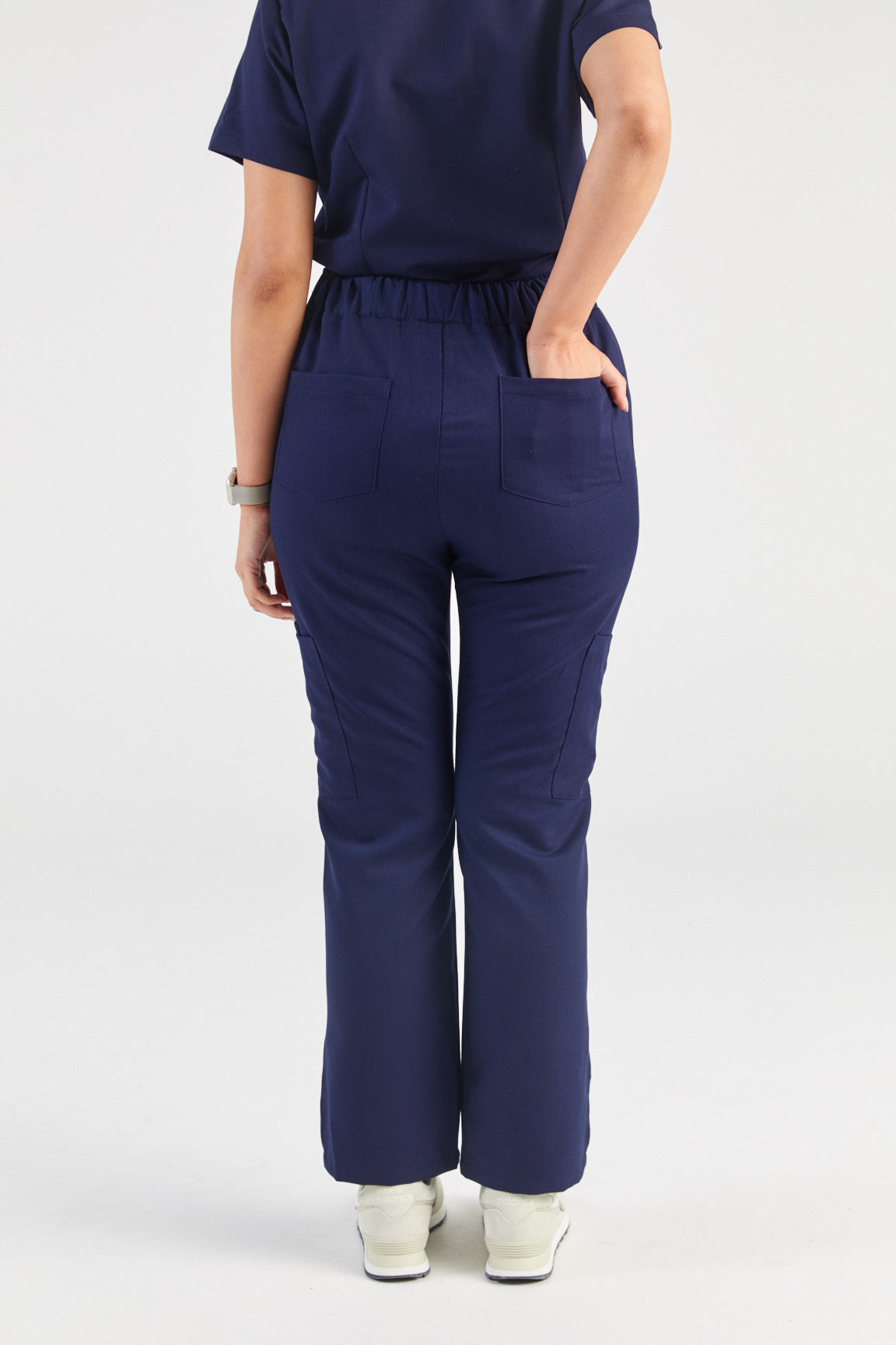 Sage Multi-Pocket Straight Scrub Pants - Navy