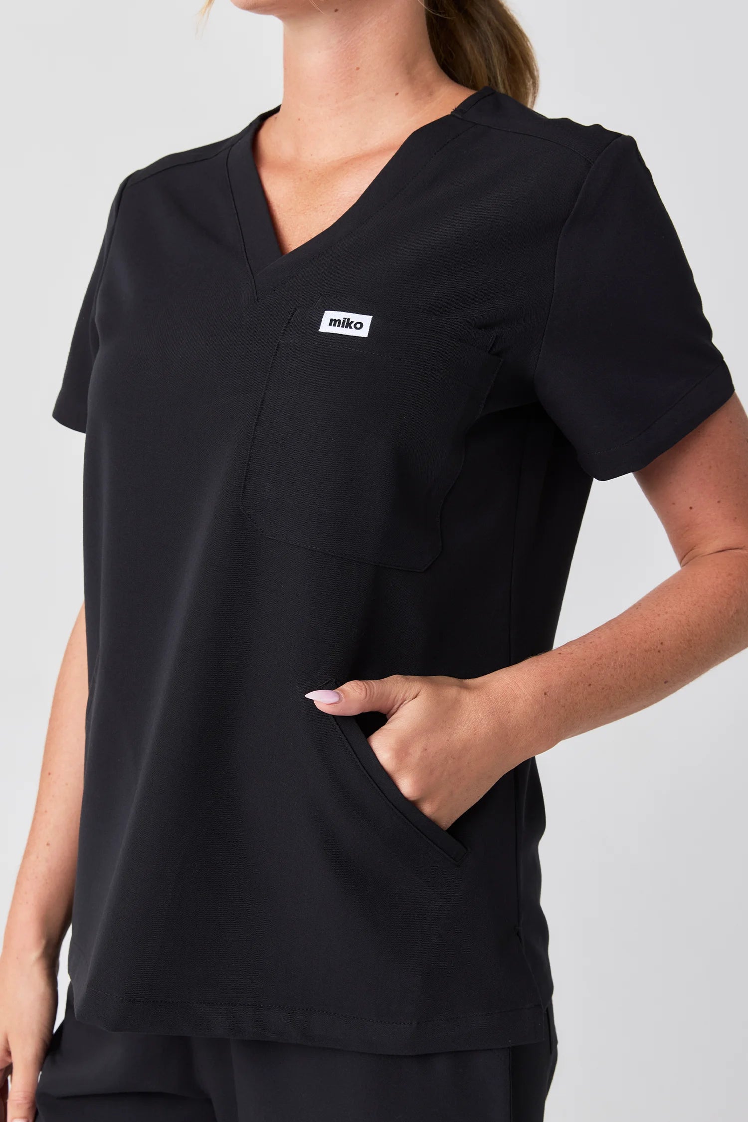 Everly V-Neck Four Pocket Scrub Top V2 - Black