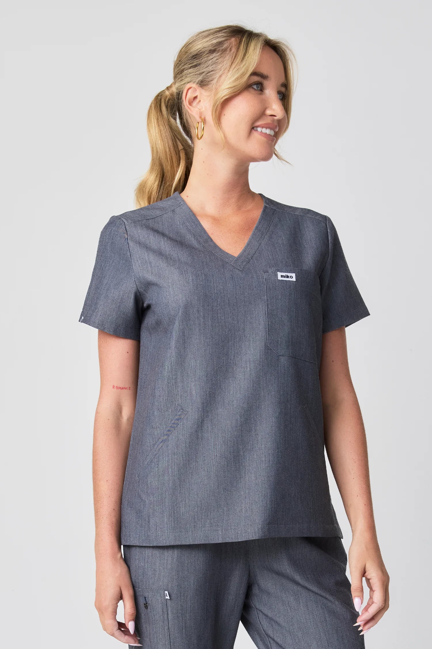 Everly V-Neck Four Pocket Scrub Top - Graphite Denim