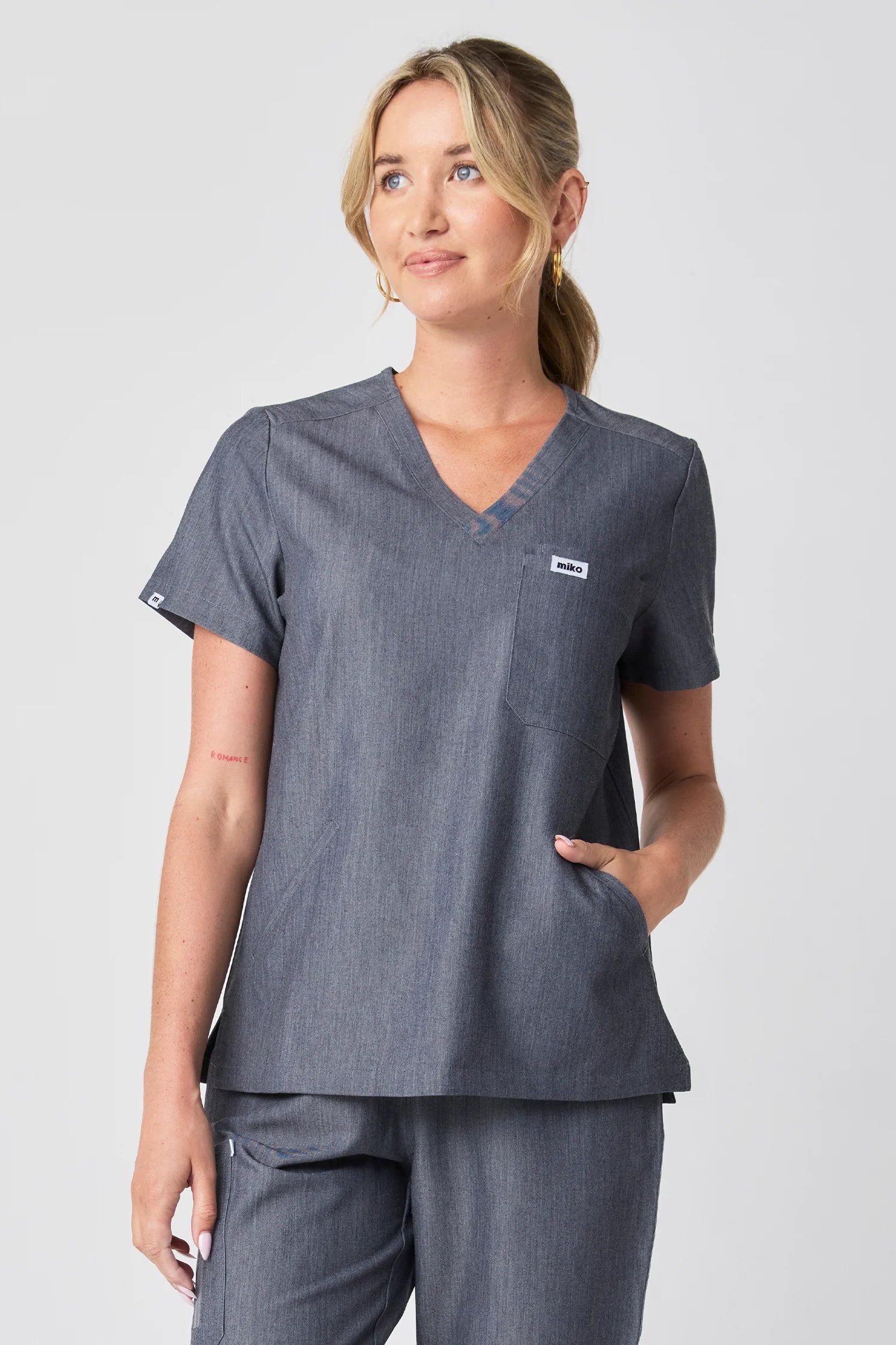 Everly V-Neck Four Pocket Scrub Top - Graphite Denim