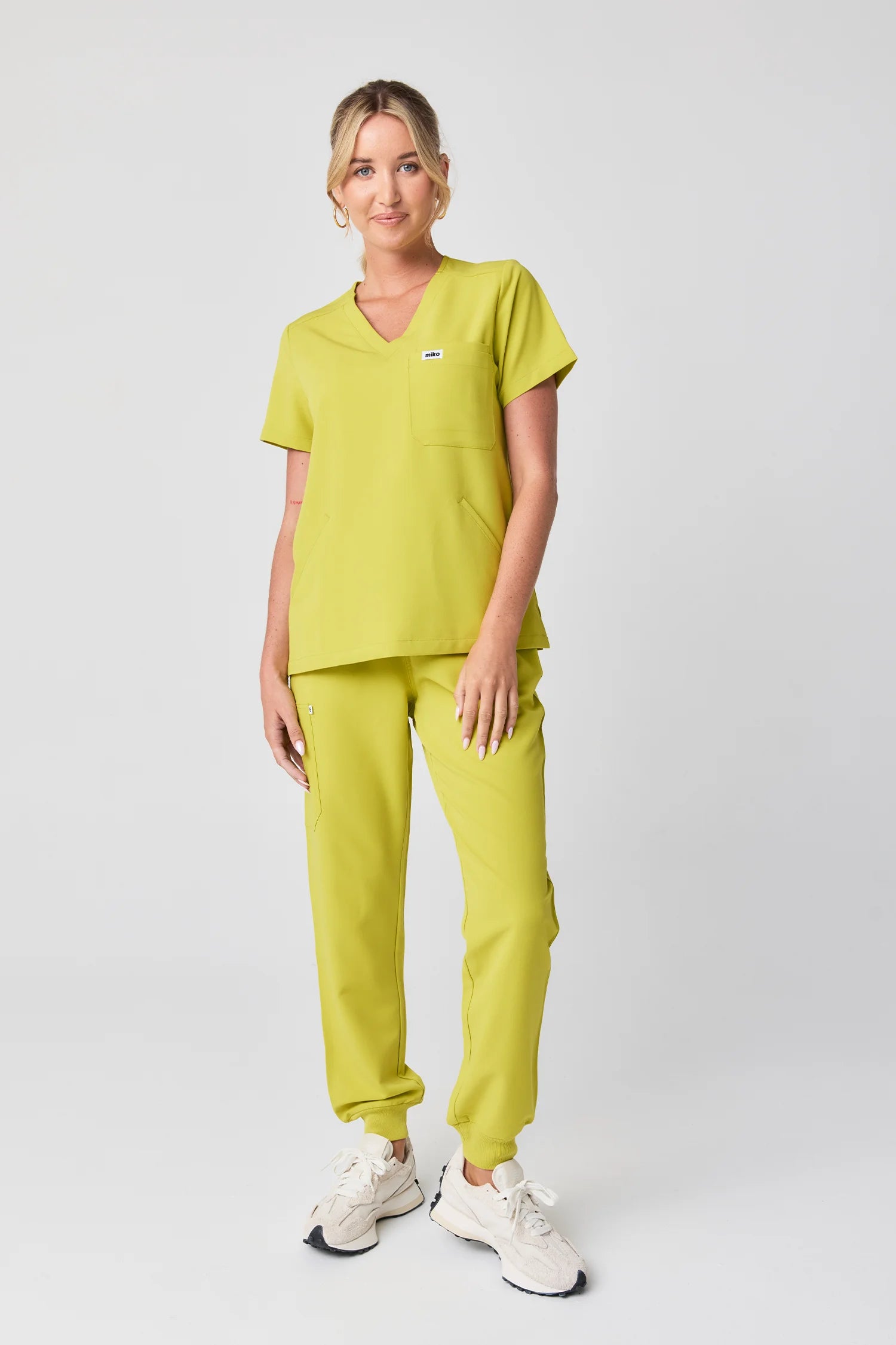 Everly V-Neck Four Pocket Scrub Top - Chartreuse (Limepop)