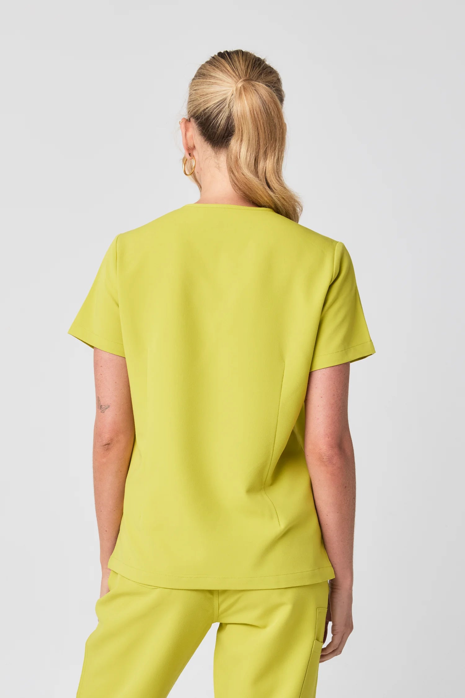 Everly V-Neck Four Pocket Scrub Top - Chartreuse (Limepop)