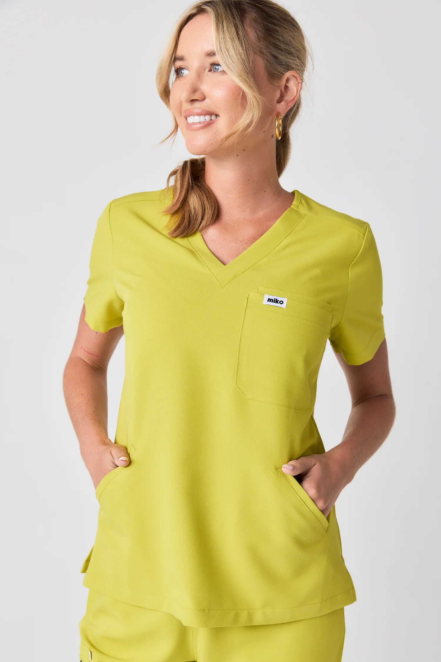 Everly V-Neck Four Pocket Scrub Top - Chartreuse (Limepop)