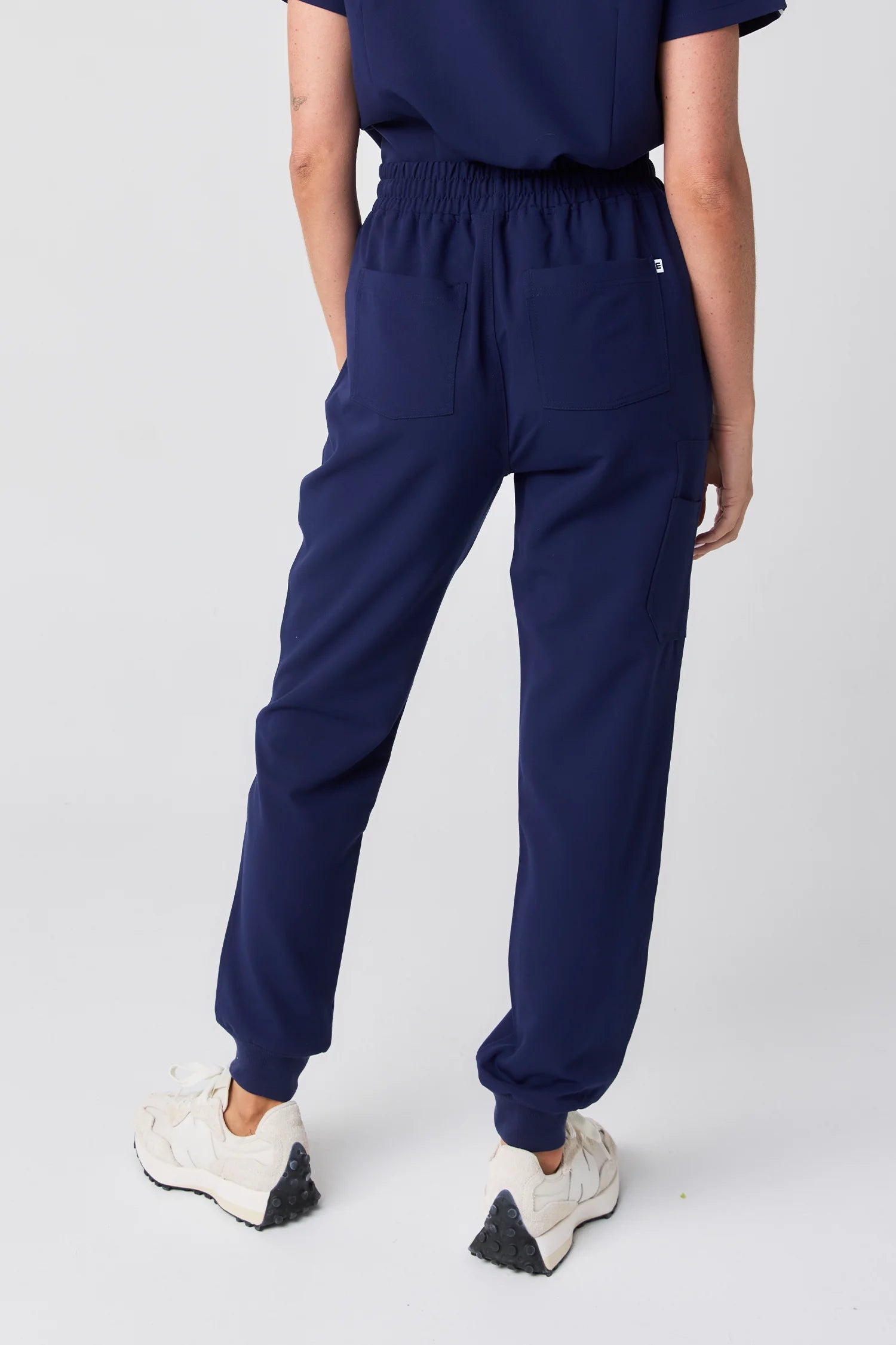Melrose Multi-Pocket Jogger Scrub Pants V2 - Navy