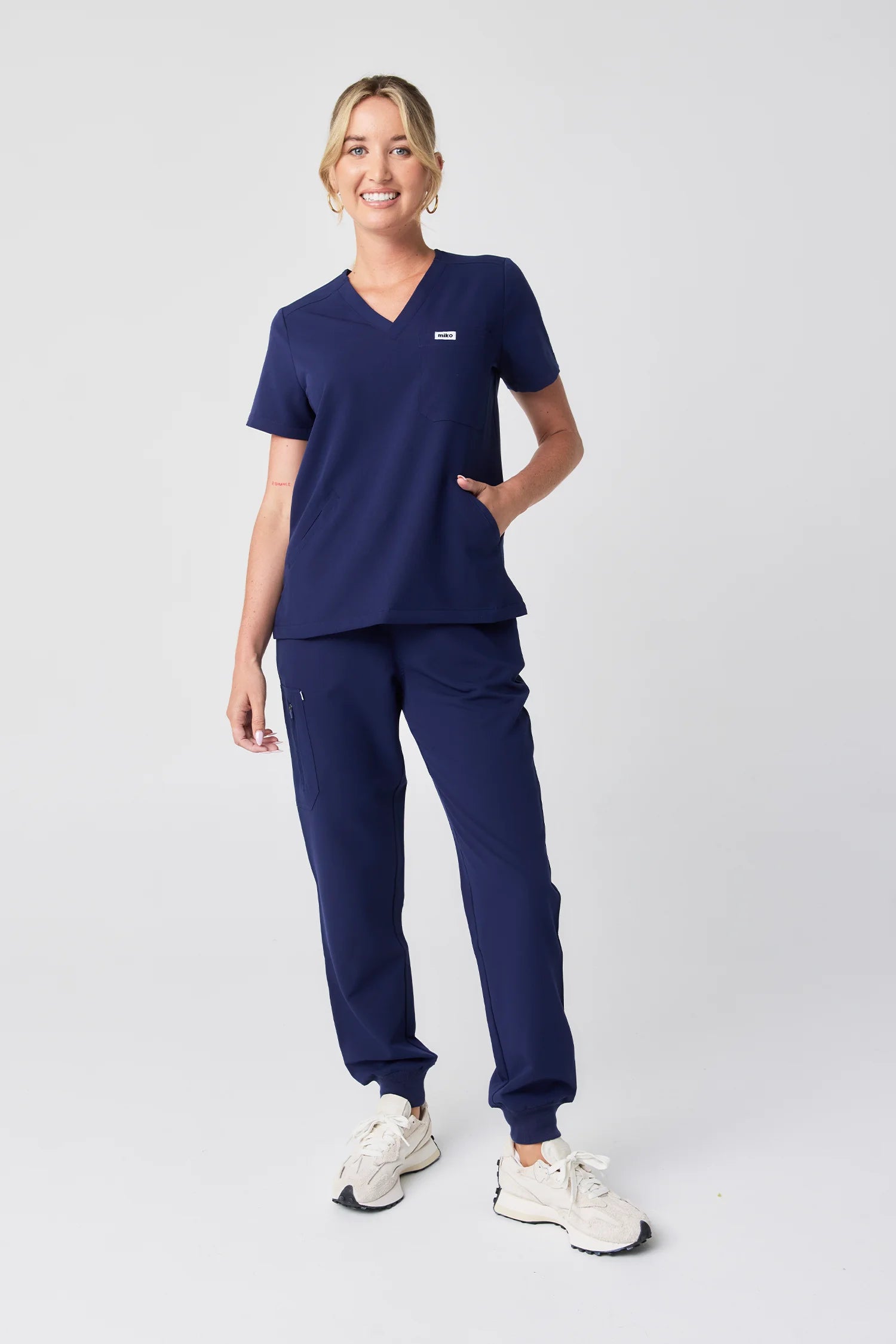 Everly V-Neck Four Pocket Scrub Top V2 - Navy