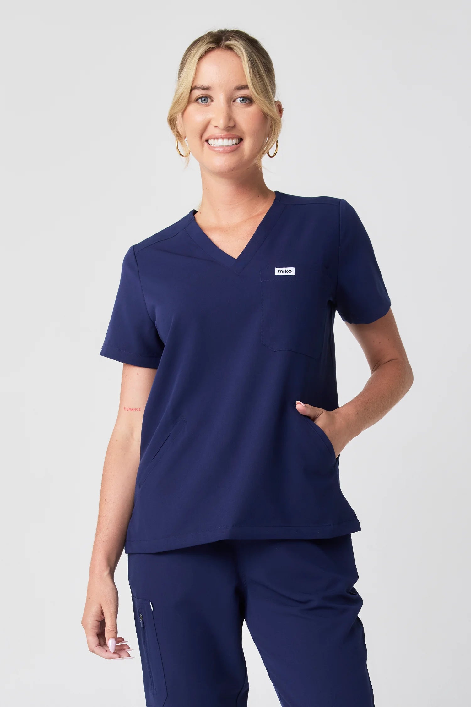 Everly V-Neck Four Pocket Scrub Top V2 - Navy