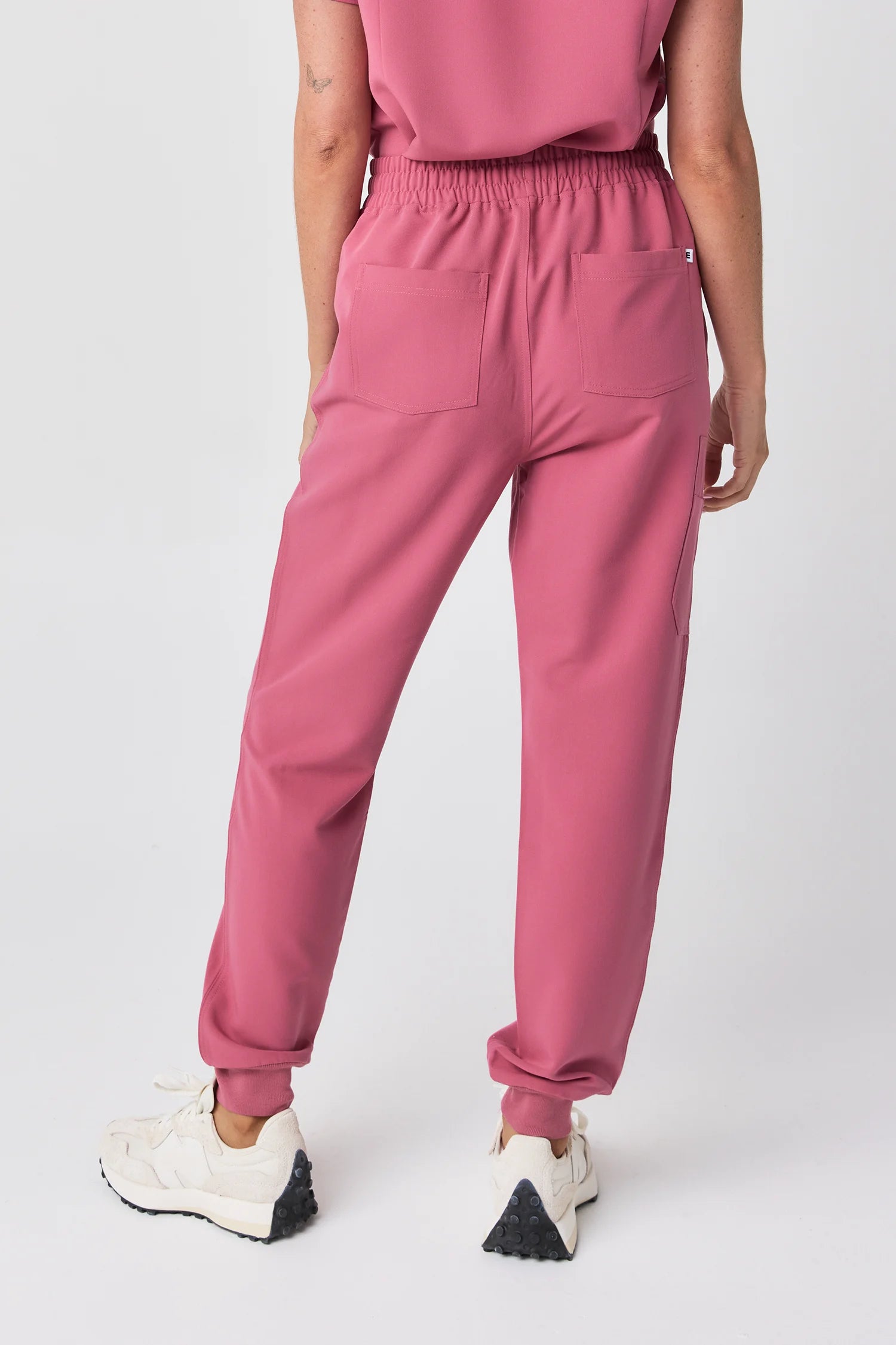Melrose Multi-Pocket Jogger Scrub Pants - Rose Wine (Deep Pink)