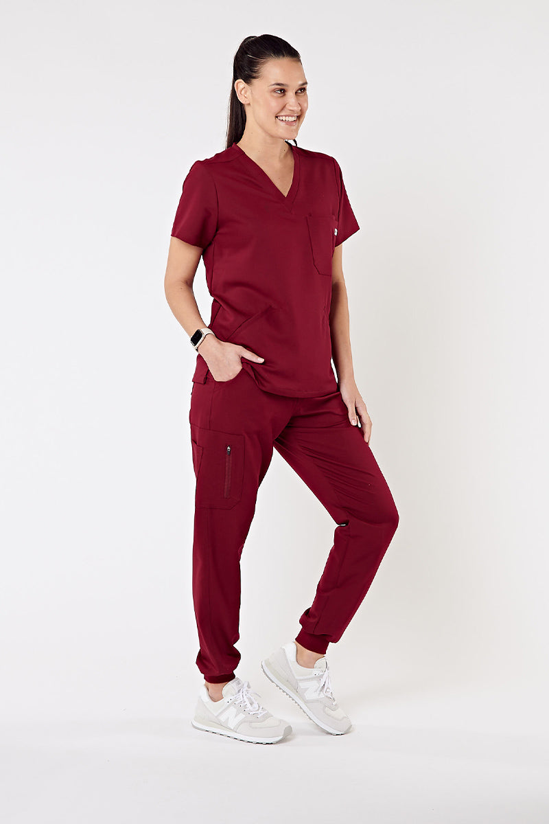 Everly V-Neck Four Pocket Scrub Top - Burgundy